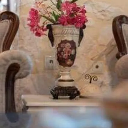 Elizabeth Villa Villa